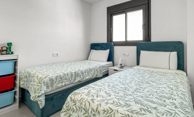 Resale - Apartment / flat - Orihuela Costa - Los Dolses