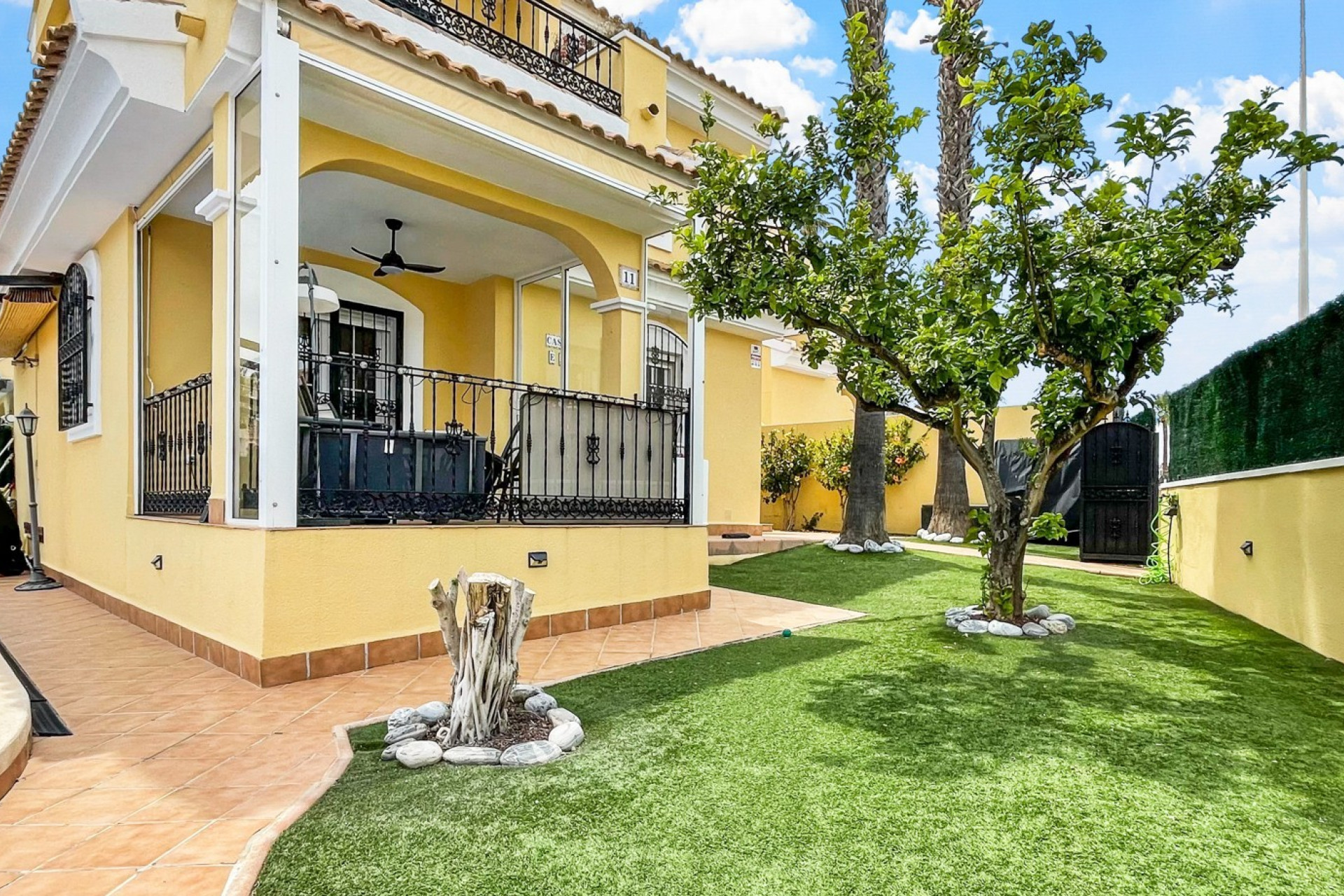 Resale - Villa - Orihuela Costa - Los Dolses