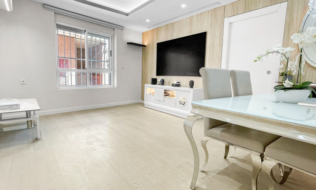 Reventa - Apartamento / piso - Torrevieja