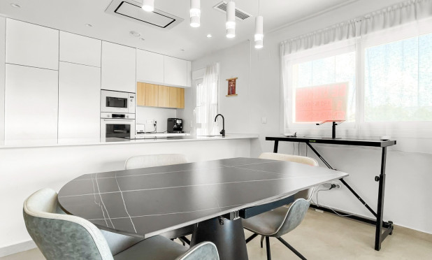 Resale - Apartment / flat - Guardamar del Segura - El Raso