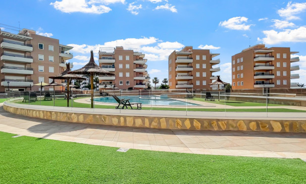 Resale - Apartment / flat - Guardamar del Segura - El Raso