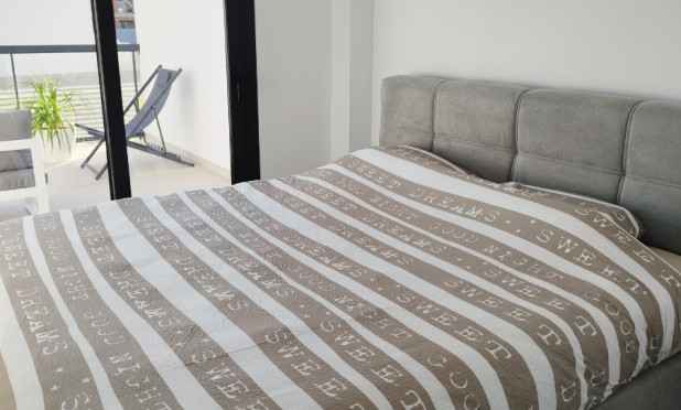 Resale - Apartment / flat - Pilar de la Horadada - El Mojón