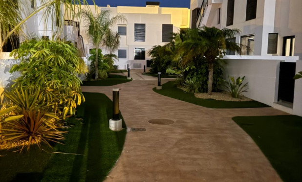Resale - Apartment / flat - Pilar de la Horadada - El Mojón