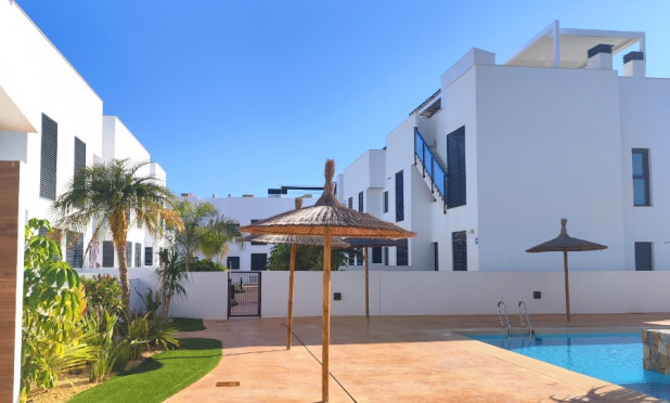 Resale - Apartment / flat - Pilar de la Horadada - El Mojón