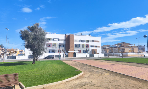 Resale - Apartment / flat - Pilar de la Horadada - El Mojón