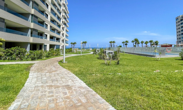 Resale - Apartment / flat - Orihuela Costa - Punta Prima