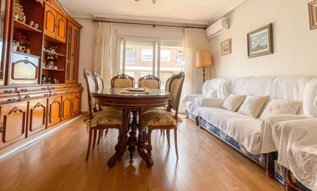 Wiederverkauf - Wohnung - Torrevieja - El Acequión - Los Náufragos