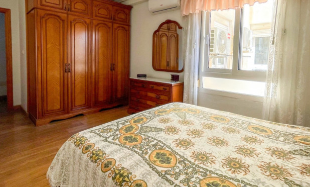 Wiederverkauf - Wohnung - Torrevieja - El Acequión - Los Náufragos