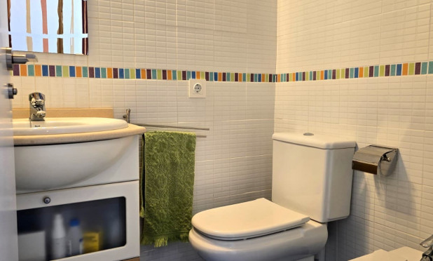 Resale - Apartment / flat - Benidorm - Zona de Poniente