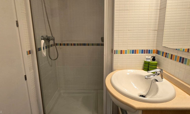 Resale - Apartment / flat - Benidorm - Zona de Poniente