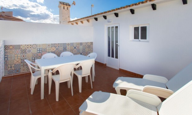 Alquiler a largo plazo - Apartamento / piso - Torrevieja - Playa de los Locos