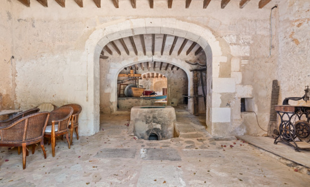Resale - Finca / Country House - Felanitx - Mallorca