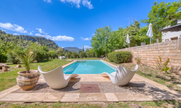 Resale - Villa - Esporlas - Mallorca