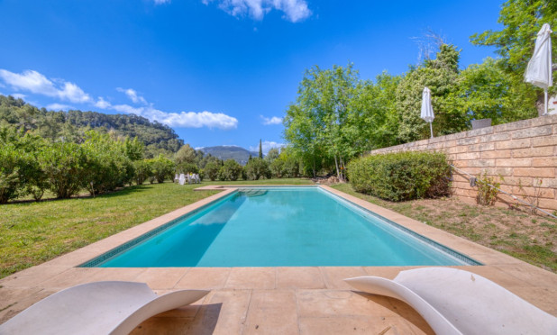 Resale - Villa - Esporlas - Mallorca