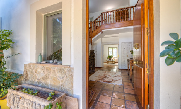 Resale - Villa - Esporlas - Mallorca