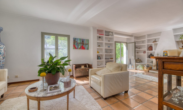 Resale - Villa - Esporlas - Mallorca