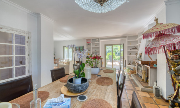 Resale - Villa - Esporlas - Mallorca