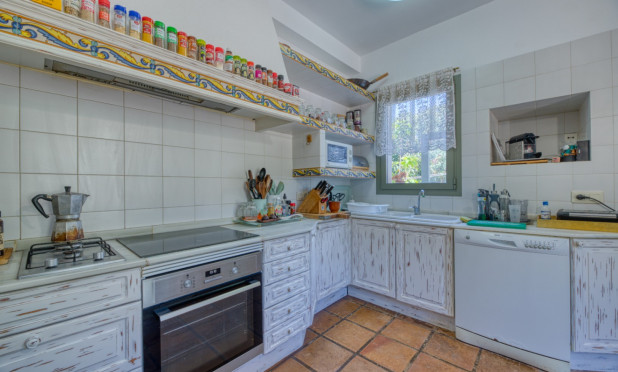 Resale - Villa - Esporlas - Mallorca