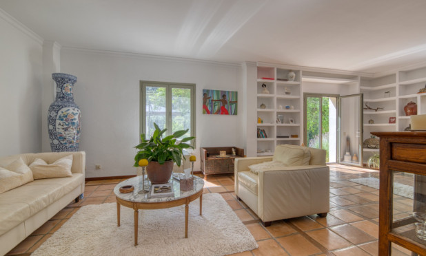 Resale - Villa - Esporlas - Mallorca