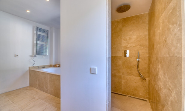 Resale - Villa - Esporlas - Mallorca