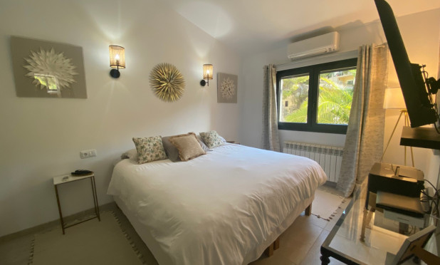Resale - Villa - Calviá - Mallorca