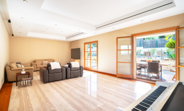 Resale - Villa - Calviá - Mallorca