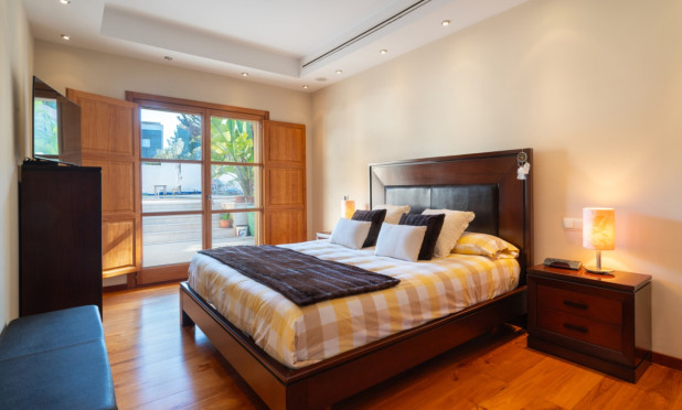 Resale - Villa - Calviá - Mallorca