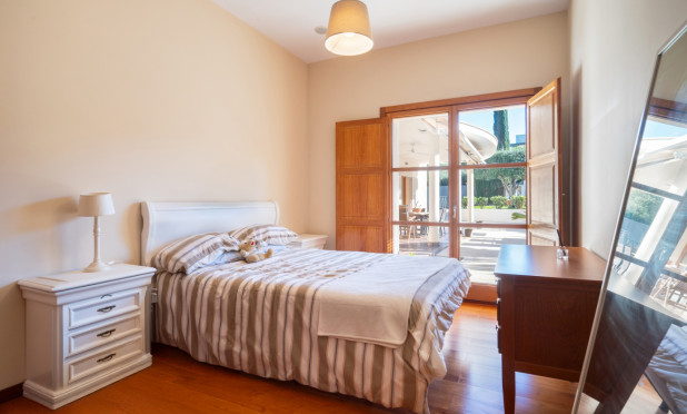 Resale - Villa - Calviá - Mallorca