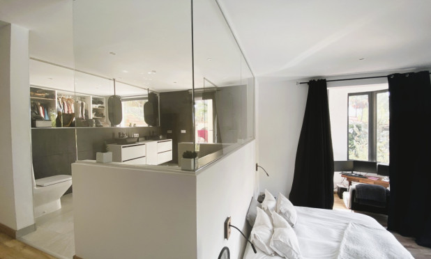 Resale - Villa - Calviá - Mallorca