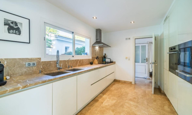 Resale - Villa - Calviá - Mallorca