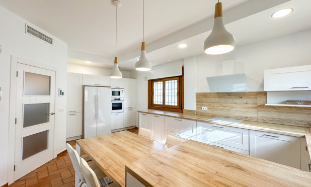 Resale - Villa - Campoamor - Dehesa de Campoamor
