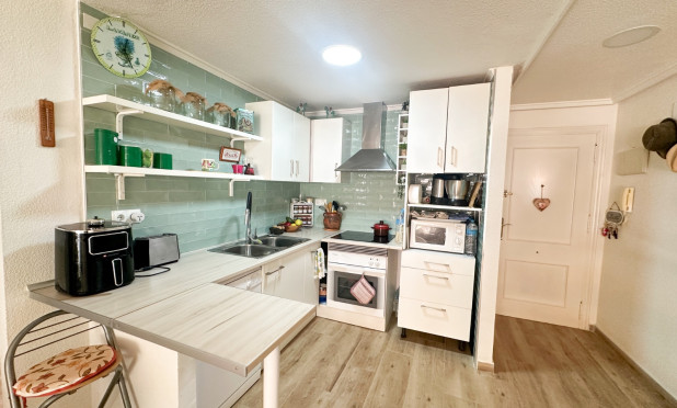 Revente - Appartement - Torrevieja - Centro