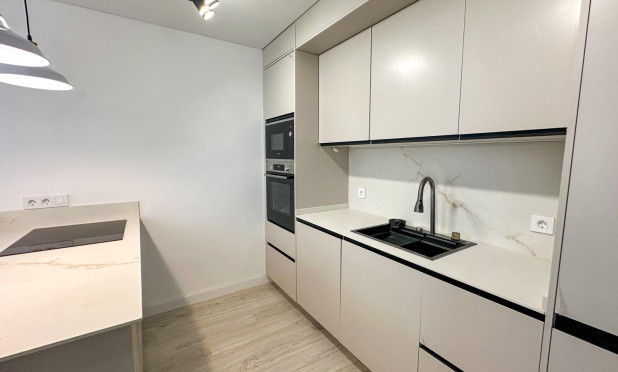 Wiederverkauf - Wohnung - Torrevieja - El Acequión - Los Náufragos