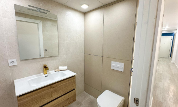 Wiederverkauf - Wohnung - Torrevieja - El Acequión - Los Náufragos