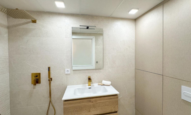 Wiederverkauf - Wohnung - Torrevieja - El Acequión - Los Náufragos