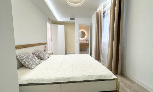 Wiederverkauf - Wohnung - Torrevieja - El Acequión - Los Náufragos