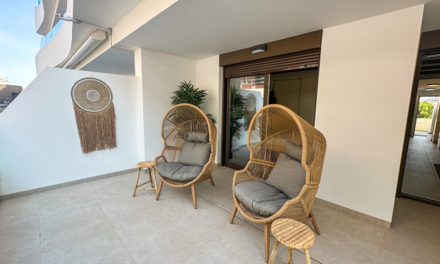 Resale - Apartment / flat - Orihuela Costa - Playa Flamenca