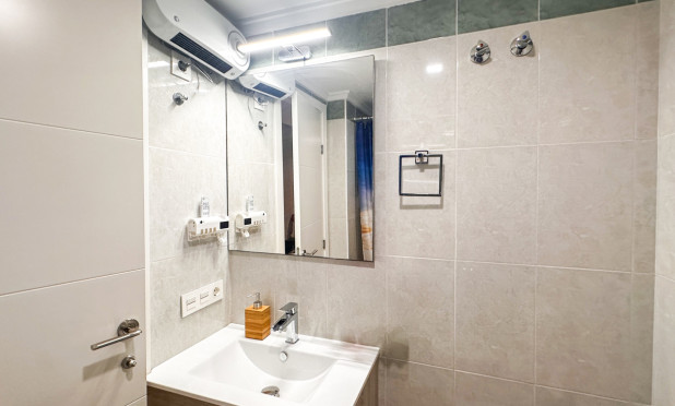 Herverkoop - Appartement / flat - Torrevieja - torrevieja
