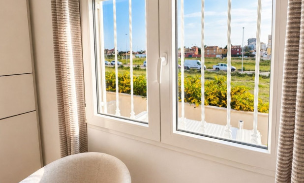 Resale - Villa - Torrevieja - Nueva Torrevieja - Aguas Nuevas