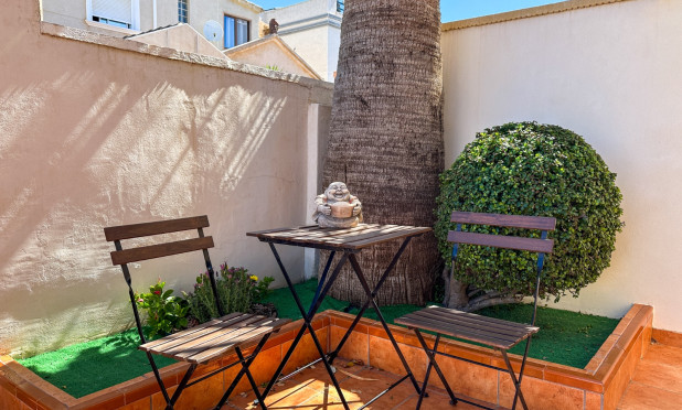 Resale - Villa - Torrevieja - Nueva Torrevieja - Aguas Nuevas