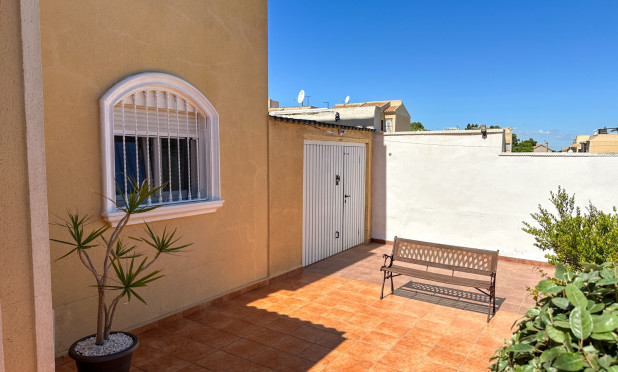 Resale - Villa - Torrevieja - Nueva Torrevieja - Aguas Nuevas