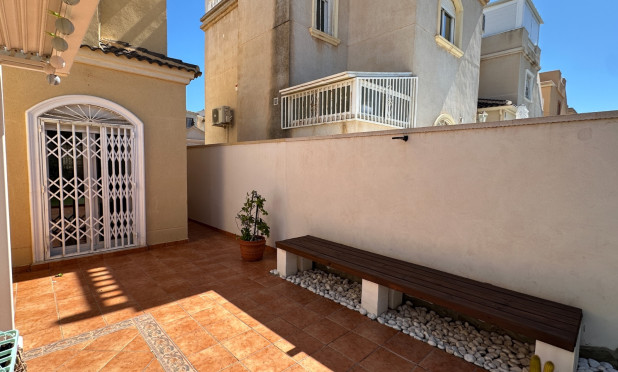 Resale - Villa - Torrevieja - Nueva Torrevieja - Aguas Nuevas