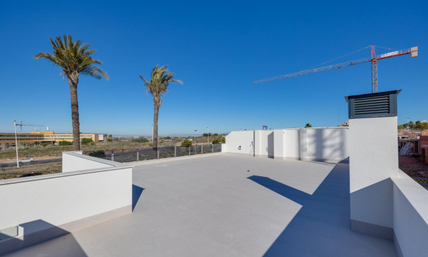 Obra nueva - Villa - Torrevieja - Parque Acuático - Sector 25