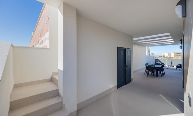 Obra nueva - Villa - Torrevieja - Parque Acuático - Sector 25