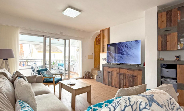 Resale - Villa - Orihuela Costa - Villamartín