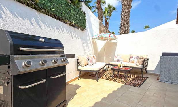 Resale - Villa - Orihuela Costa - Villamartín