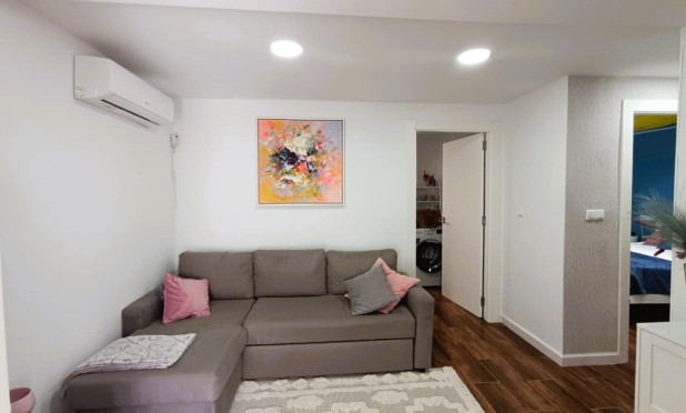 Resale - Townhouse - Torrevieja - La Siesta - El Salado -  Torreta