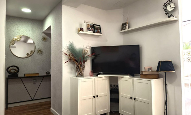 Resale - Townhouse - Torrevieja - La Siesta - El Salado -  Torreta