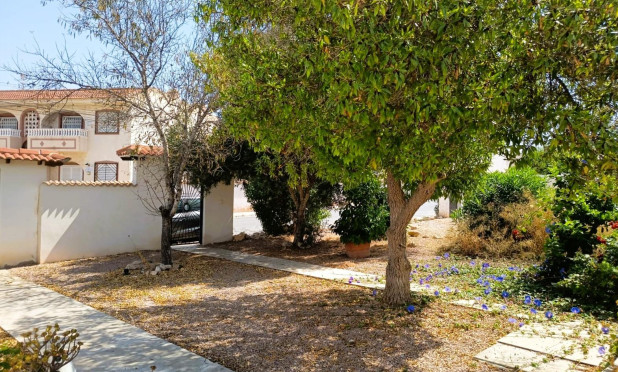 Resale - Townhouse - Torrevieja - La Siesta - El Salado -  Torreta