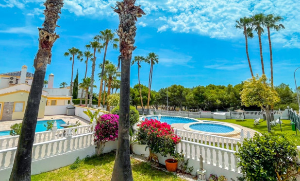 Resale - Townhouse - Orihuela Costa - La Rioja